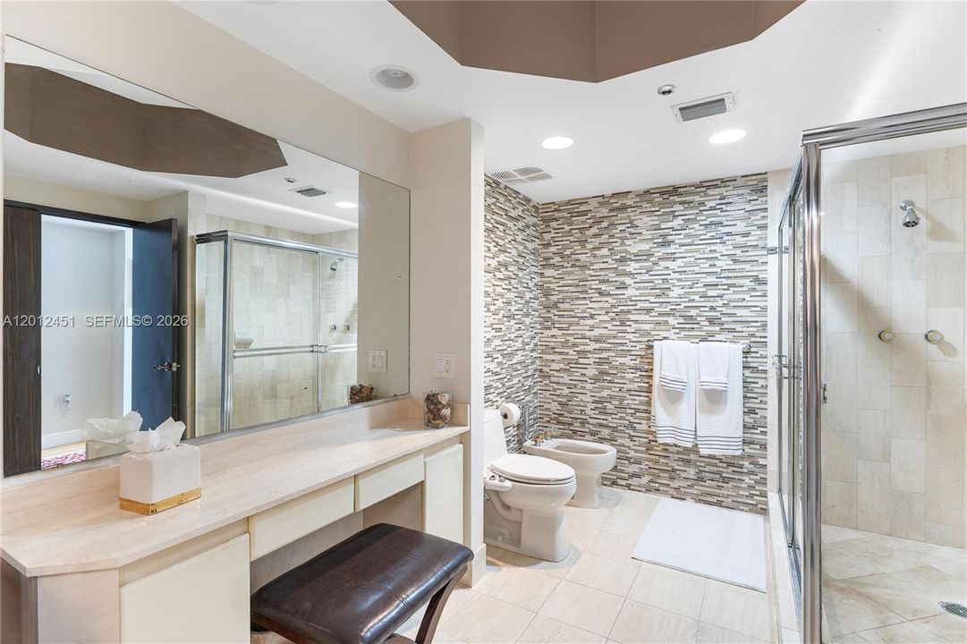 For Sale: $1,599,000 (3 beds, 3 baths, 2768 Square Feet)