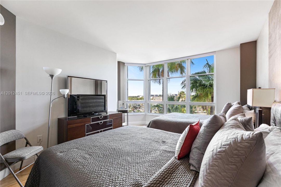 For Sale: $1,599,000 (3 beds, 3 baths, 2768 Square Feet)
