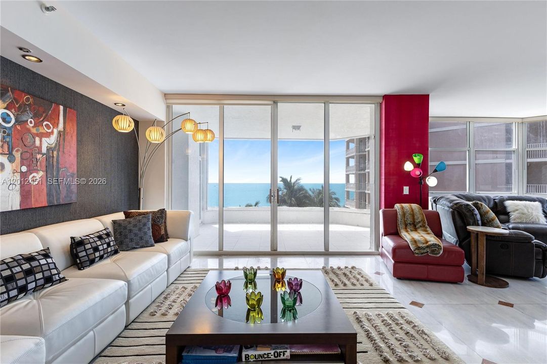 For Sale: $1,599,000 (3 beds, 3 baths, 2768 Square Feet)