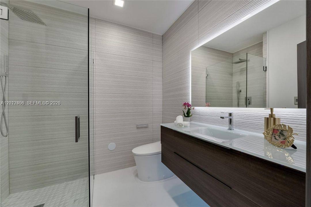 В аренду: $9,500 (4 спален, 3 ванн, 2426 Квадратных фут)
