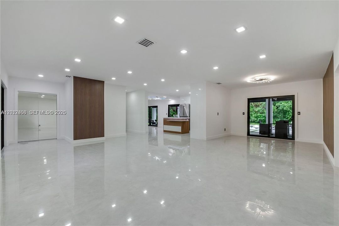 В аренду: $9,500 (4 спален, 3 ванн, 2426 Квадратных фут)