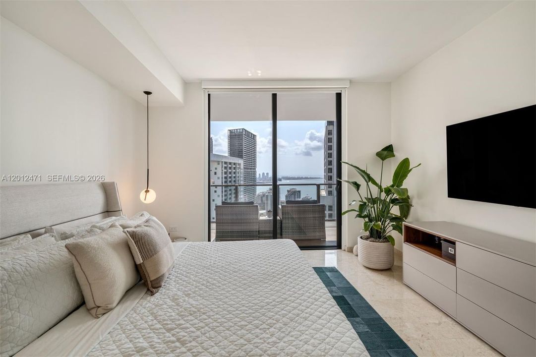 Active With Contract: $6,500 (2 beds, 2 baths, 1244 Square Feet)
