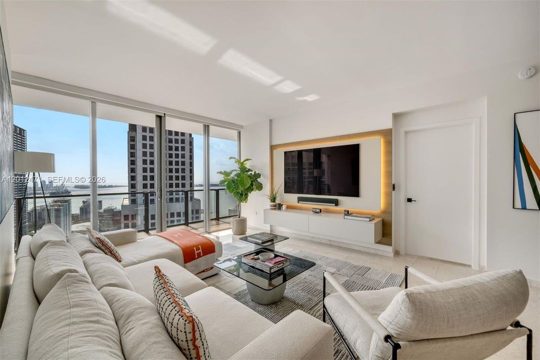 Active With Contract: $6,500 (2 beds, 2 baths, 1244 Square Feet)