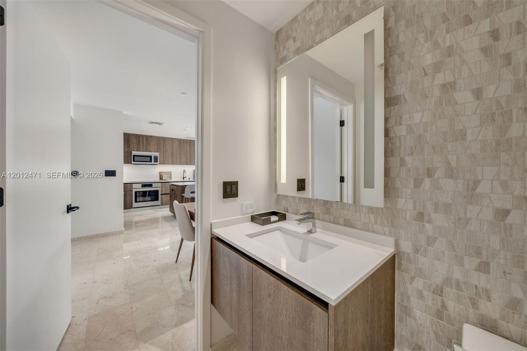 Active With Contract: $6,500 (2 beds, 2 baths, 1244 Square Feet)