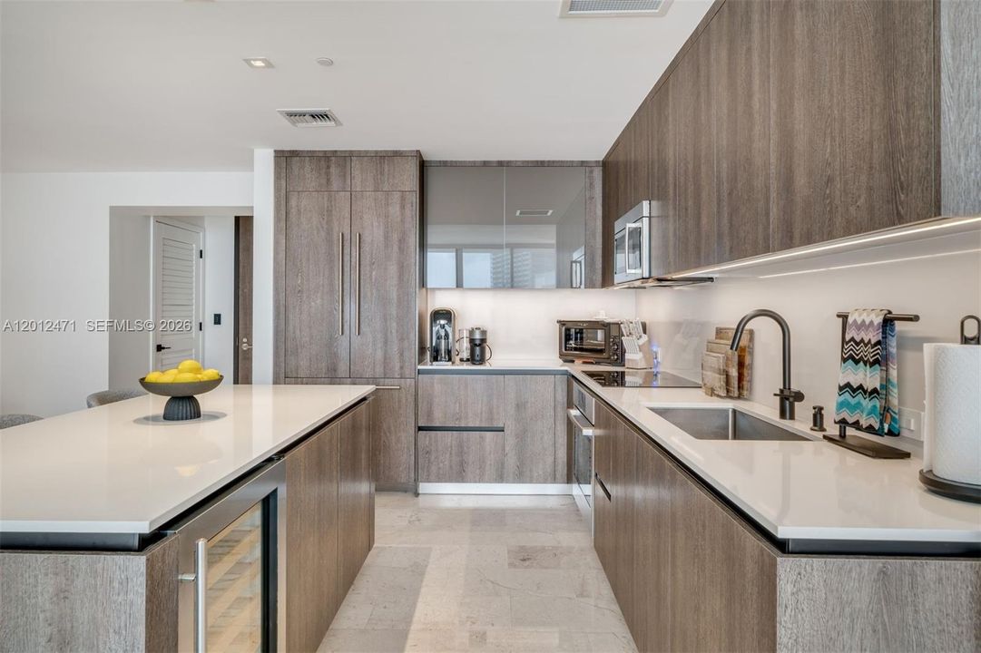 Active With Contract: $6,500 (2 beds, 2 baths, 1244 Square Feet)