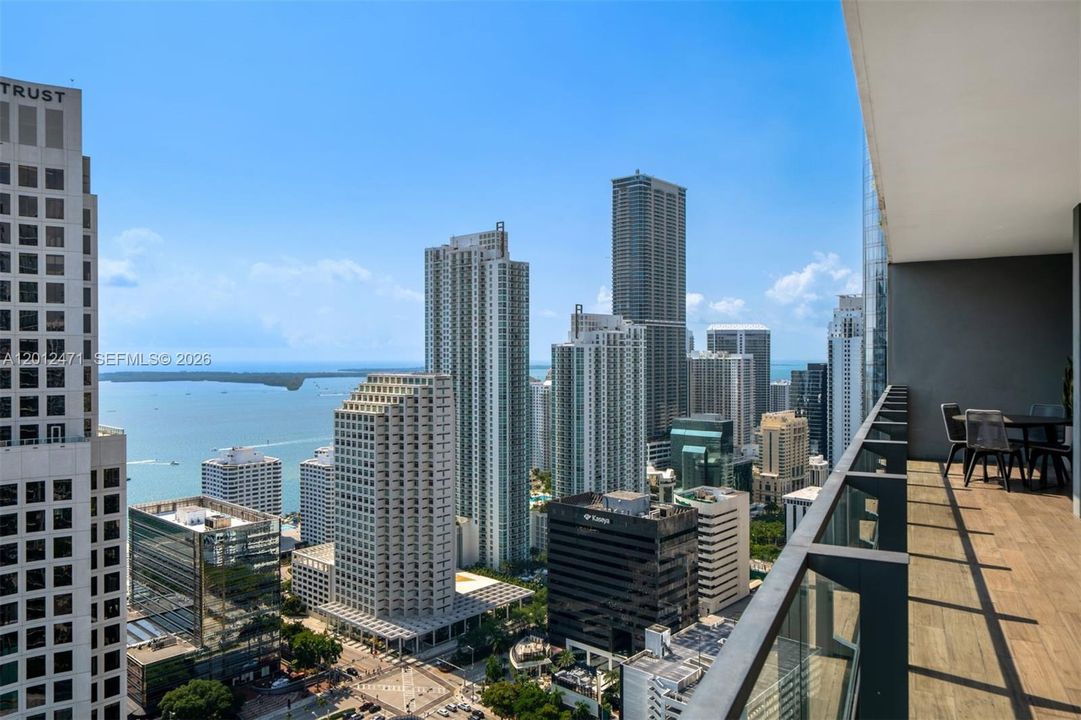 Active With Contract: $6,500 (2 beds, 2 baths, 1244 Square Feet)