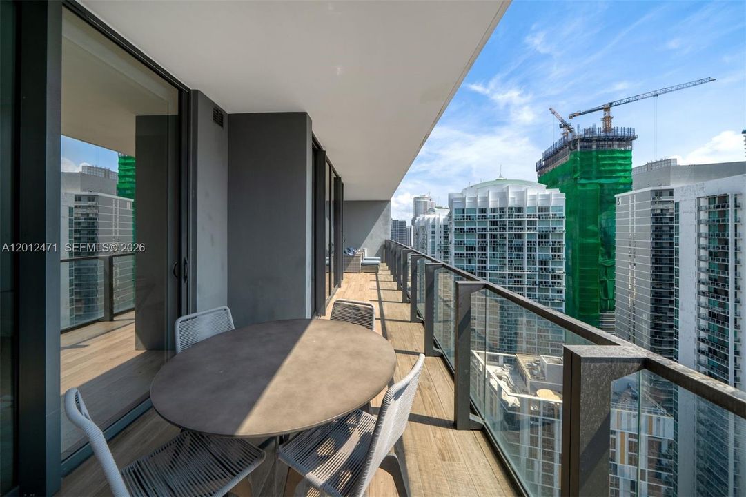 Active With Contract: $6,500 (2 beds, 2 baths, 1244 Square Feet)