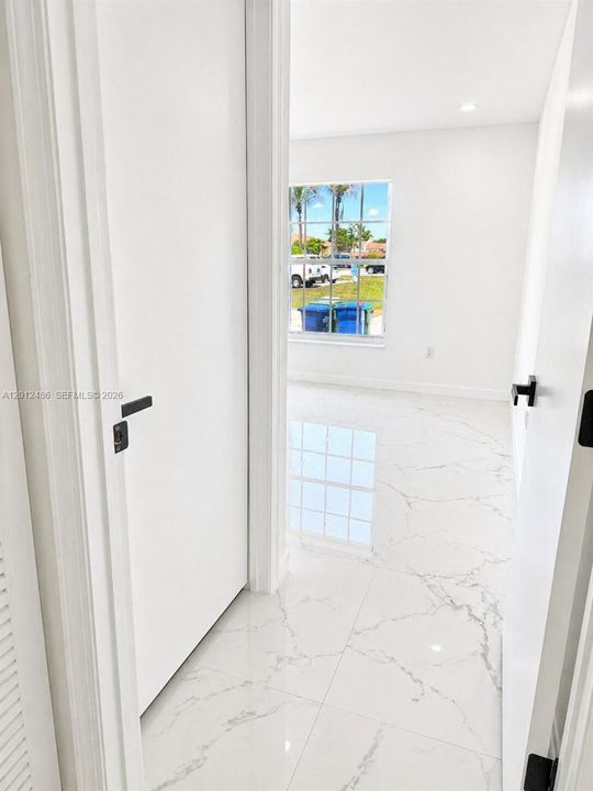En Venta: $430,000 (3 camas, 2 baños, 1140 Pies cuadrados)
