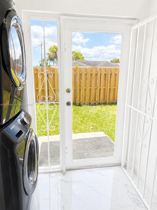En Venta: $430,000 (3 camas, 2 baños, 1140 Pies cuadrados)