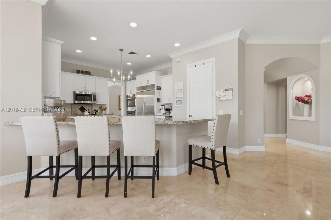 For Sale: $2,149,000 (6 beds, 4 baths, 4985 Square Feet)