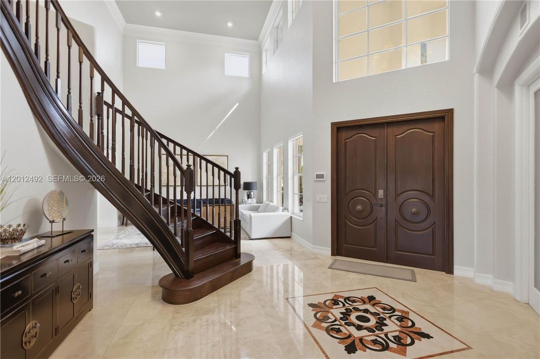 For Sale: $2,149,000 (6 beds, 4 baths, 4985 Square Feet)