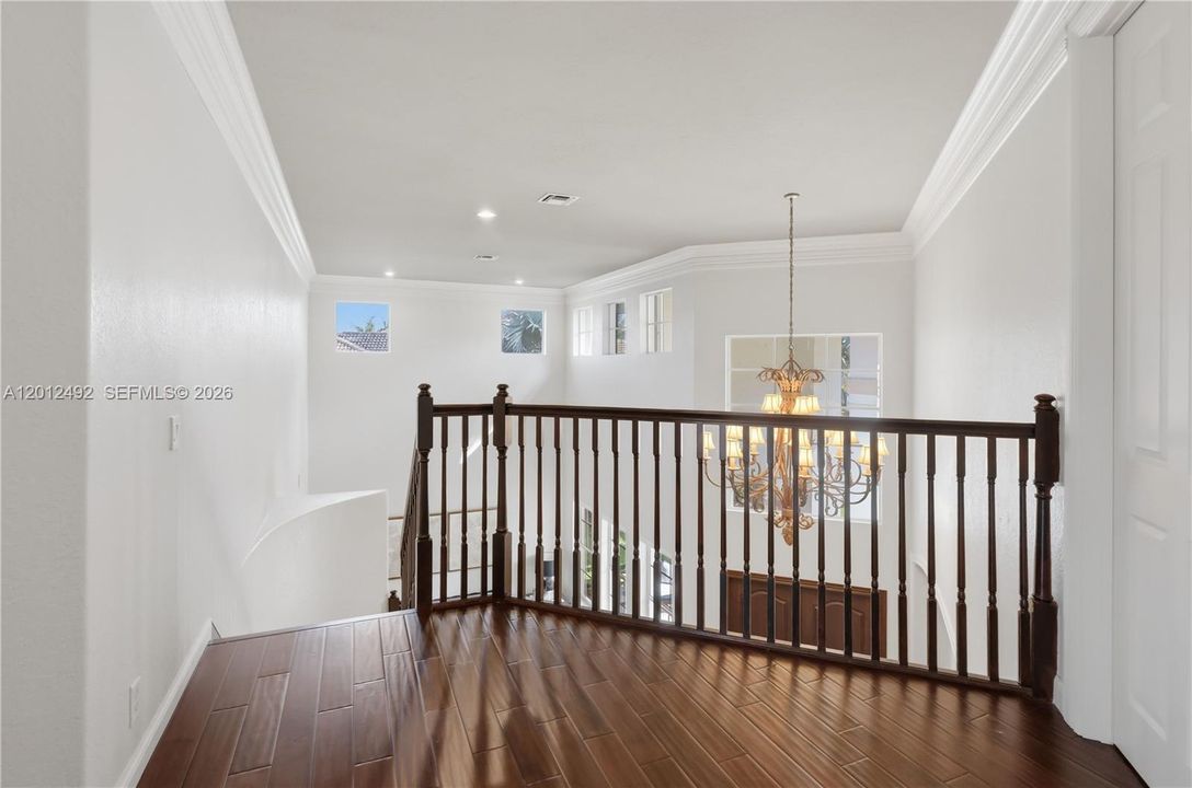 For Sale: $2,149,000 (6 beds, 4 baths, 4985 Square Feet)
