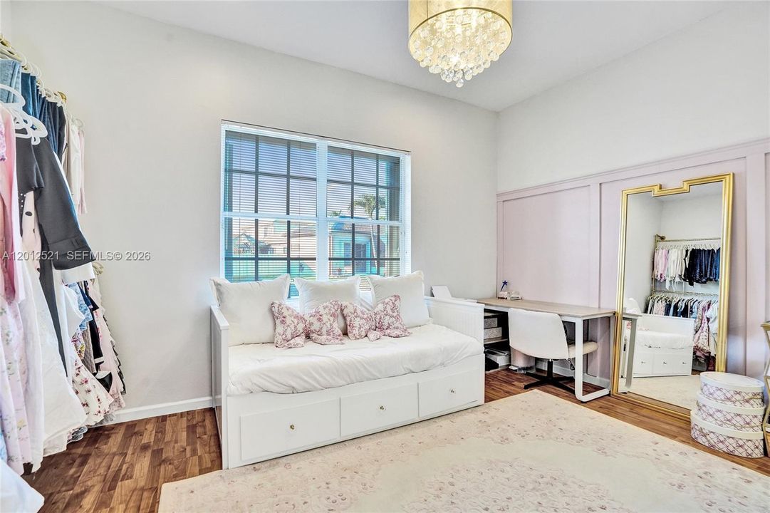 В аренду: $3,700 (2 спален, 2 ванн, 1636 Квадратных фут)