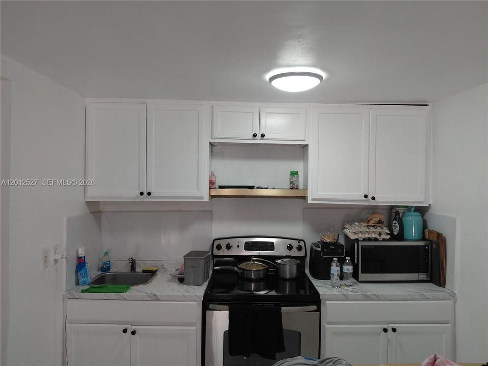 For Sale: $695,000 (0 beds, 0 baths, 2000 Square Feet)