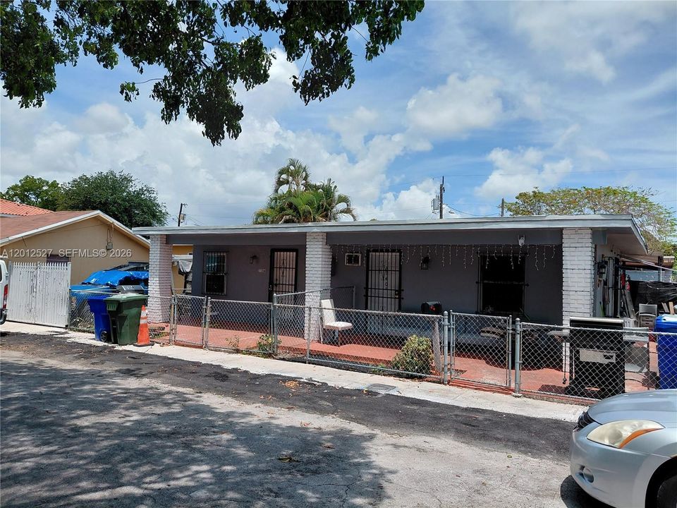 For Sale: $695,000 (0 beds, 0 baths, 2000 Square Feet)