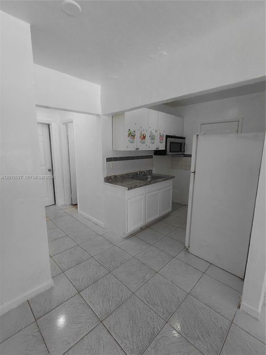 For Sale: $695,000 (0 beds, 0 baths, 2000 Square Feet)