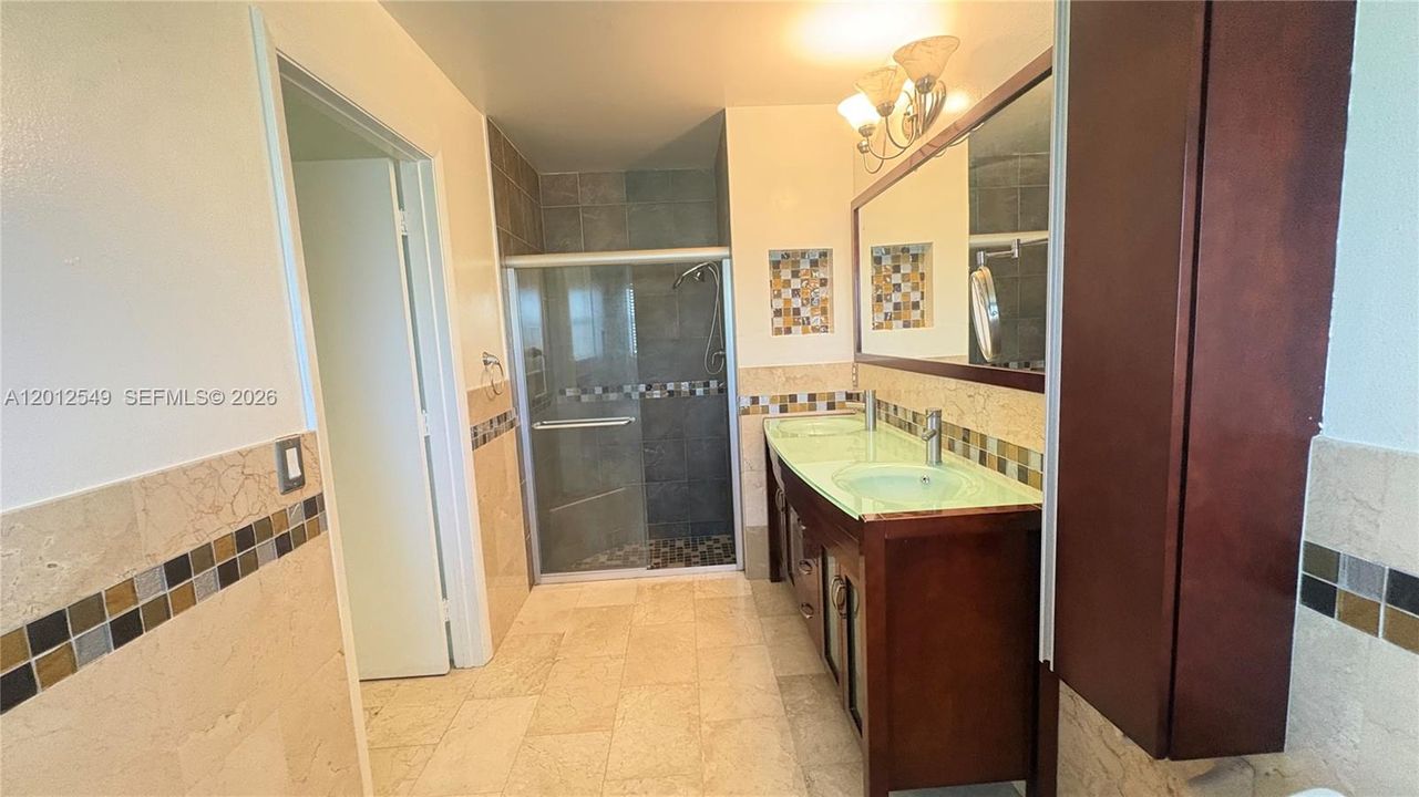 В аренду: $4,400 (3 спален, 2 ванн, 2106 Квадратных фут)