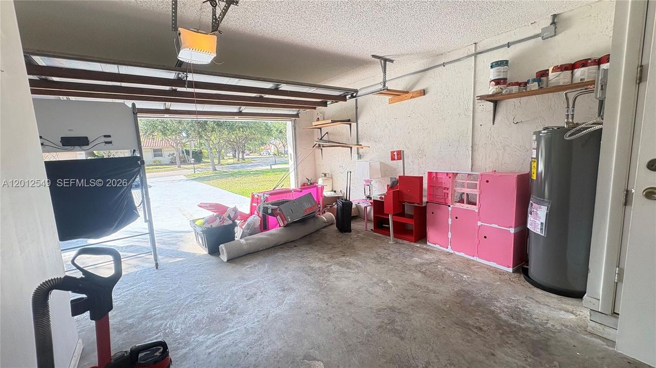 В аренду: $4,400 (3 спален, 2 ванн, 2106 Квадратных фут)
