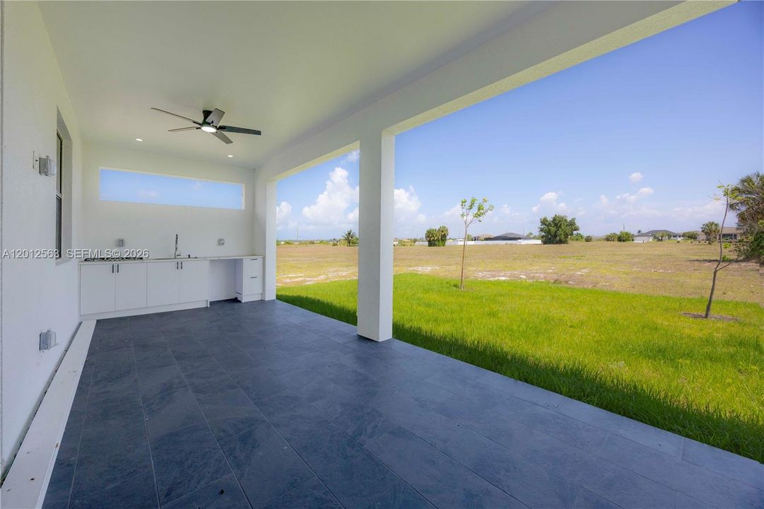 En Venta: $600,000 (4 camas, 3 baños, 0 Pies cuadrados)