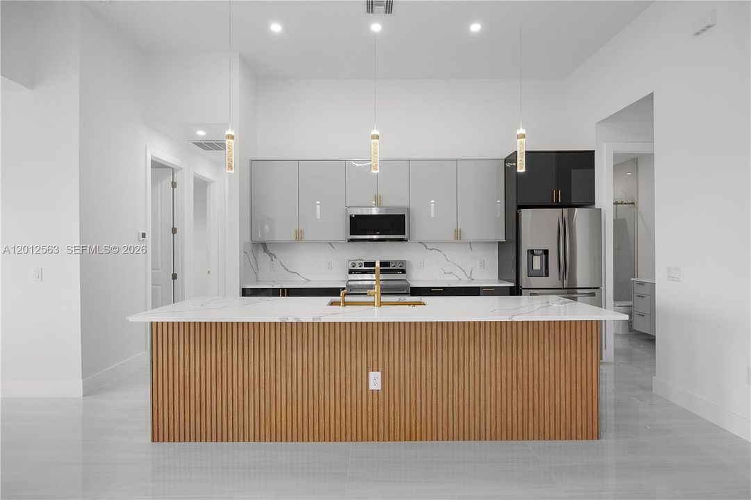 En Venta: $600,000 (4 camas, 3 baños, 0 Pies cuadrados)