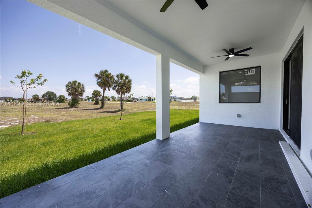 En Venta: $600,000 (4 camas, 3 baños, 0 Pies cuadrados)