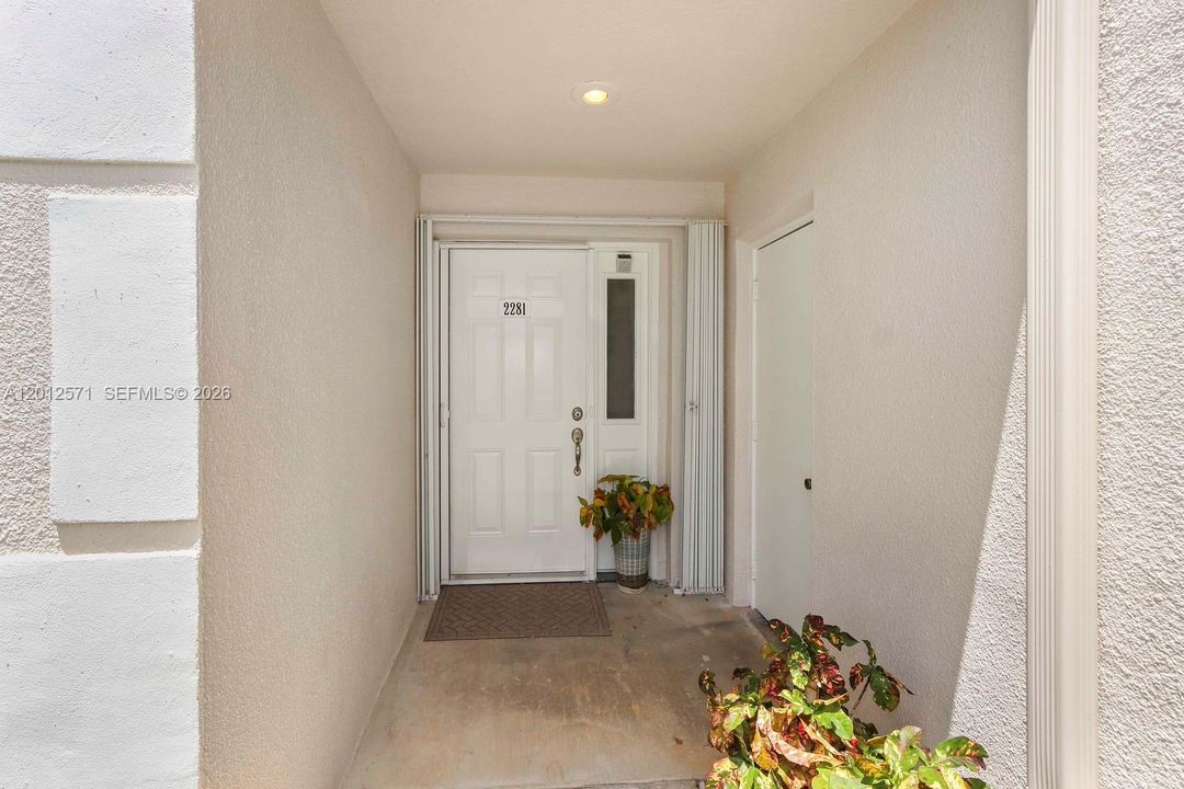 En Venta: $199,900 (2 camas, 2 baños, 930 Pies cuadrados)