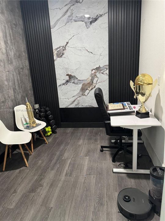 Activo con contrato: $3,150 (3 camas, 2 baños, 1651 Pies cuadrados)