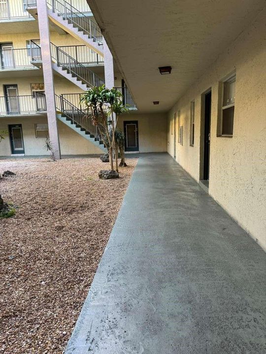 En Venta: $115,900 (1 camas, 1 baños, 810 Pies cuadrados)