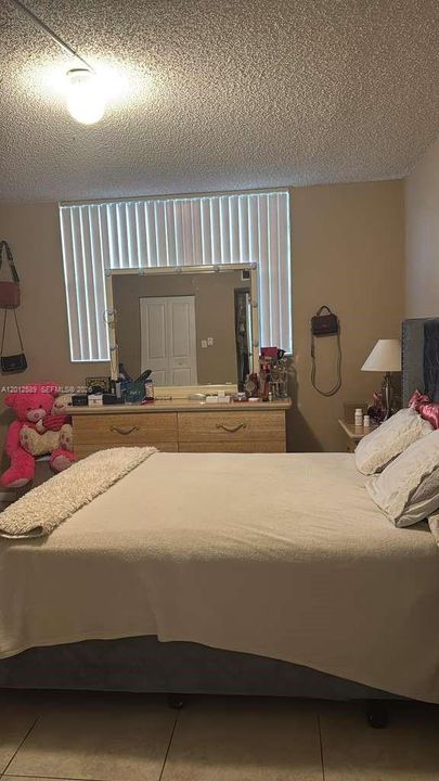 En Venta: $115,900 (1 camas, 1 baños, 810 Pies cuadrados)