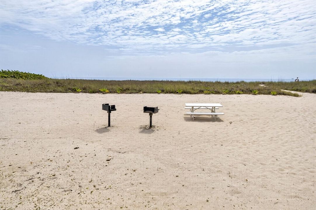 031-031-BBQ Area-4000x2664