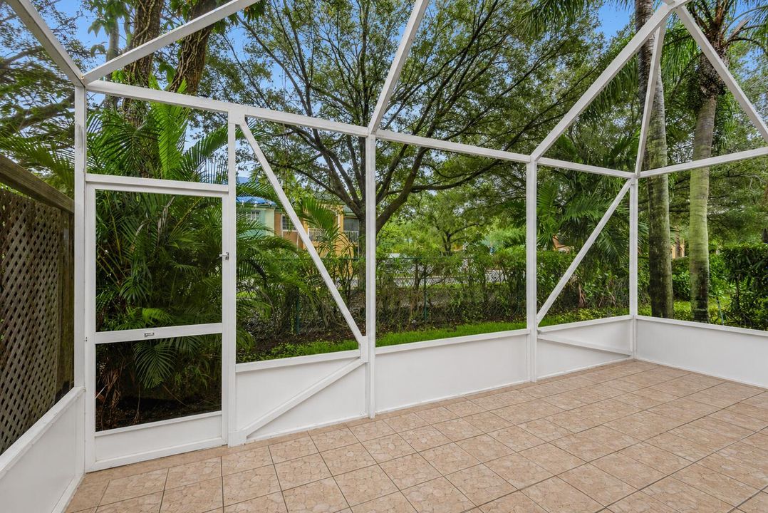 Screened Patio