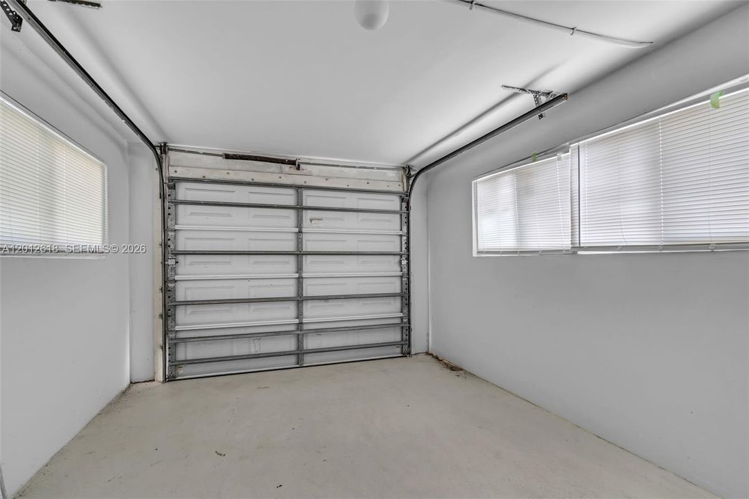 For Sale: $1,500,000 (4 beds, 2 baths, 2003 Square Feet)