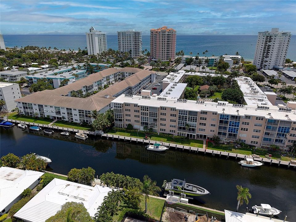 待售: $205,000 (1 贝兹, 1 浴室, 556 平方英尺)