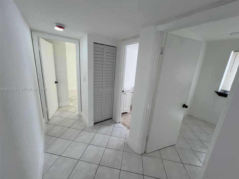 Activo con contrato: $2,500 (2 camas, 1 baños, 720 Pies cuadrados)