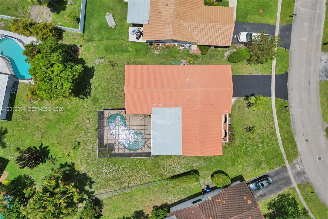 En Venta: $598,800 (4 camas, 2 baños, 1740 Pies cuadrados)