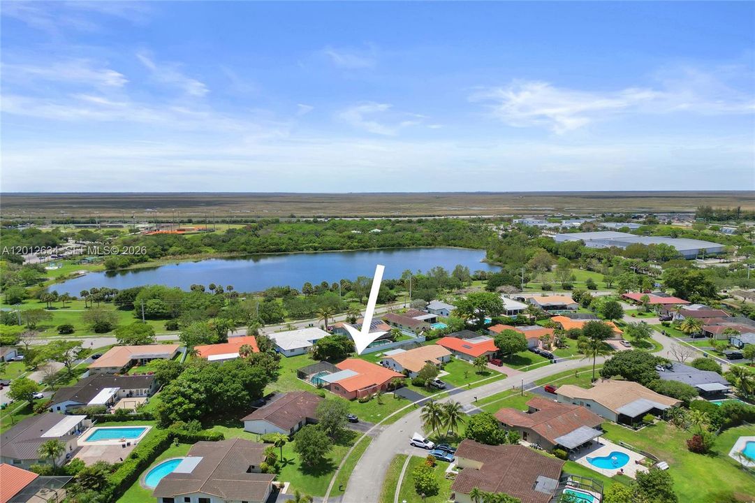 En Venta: $598,800 (4 camas, 2 baños, 1740 Pies cuadrados)
