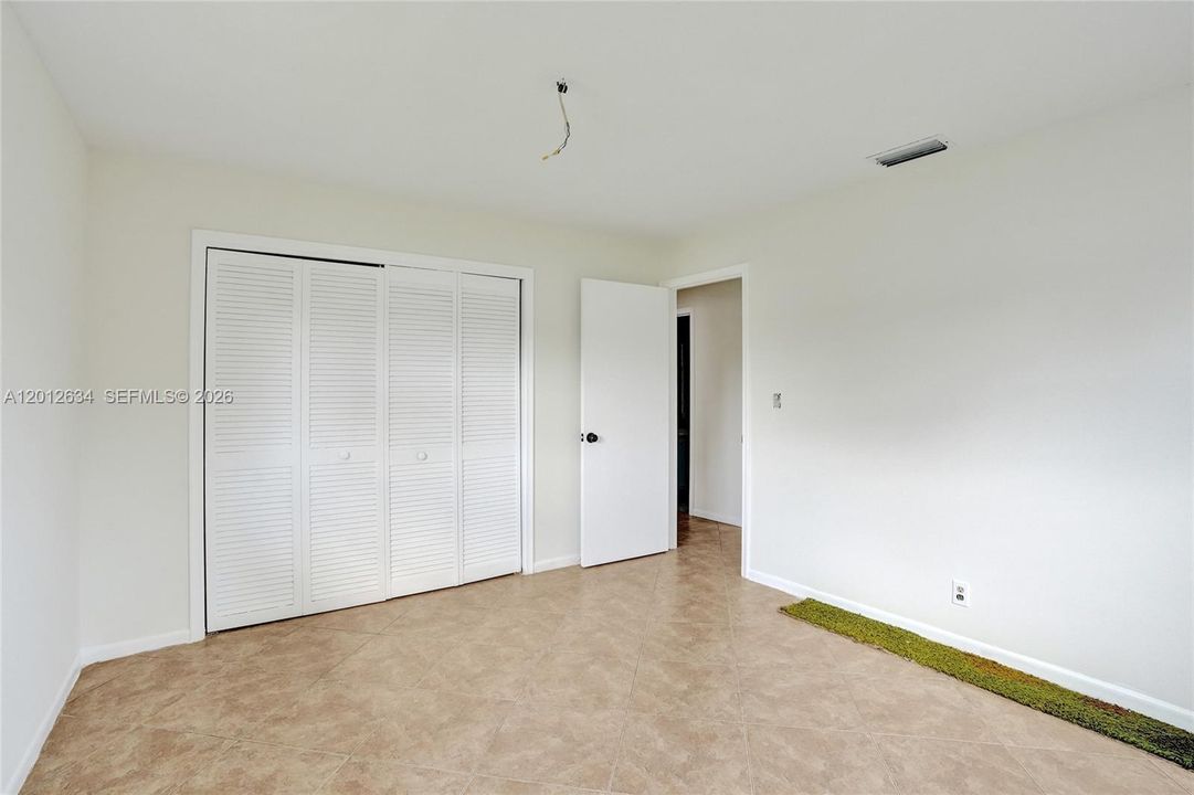 En Venta: $598,800 (4 camas, 2 baños, 1740 Pies cuadrados)