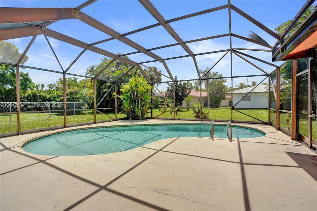 En Venta: $598,800 (4 camas, 2 baños, 1740 Pies cuadrados)