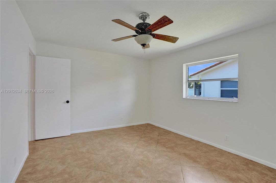 En Venta: $598,800 (4 camas, 2 baños, 1740 Pies cuadrados)