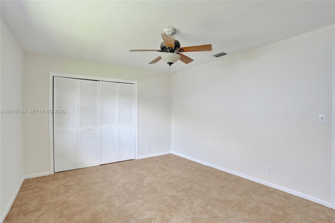 En Venta: $598,800 (4 camas, 2 baños, 1740 Pies cuadrados)