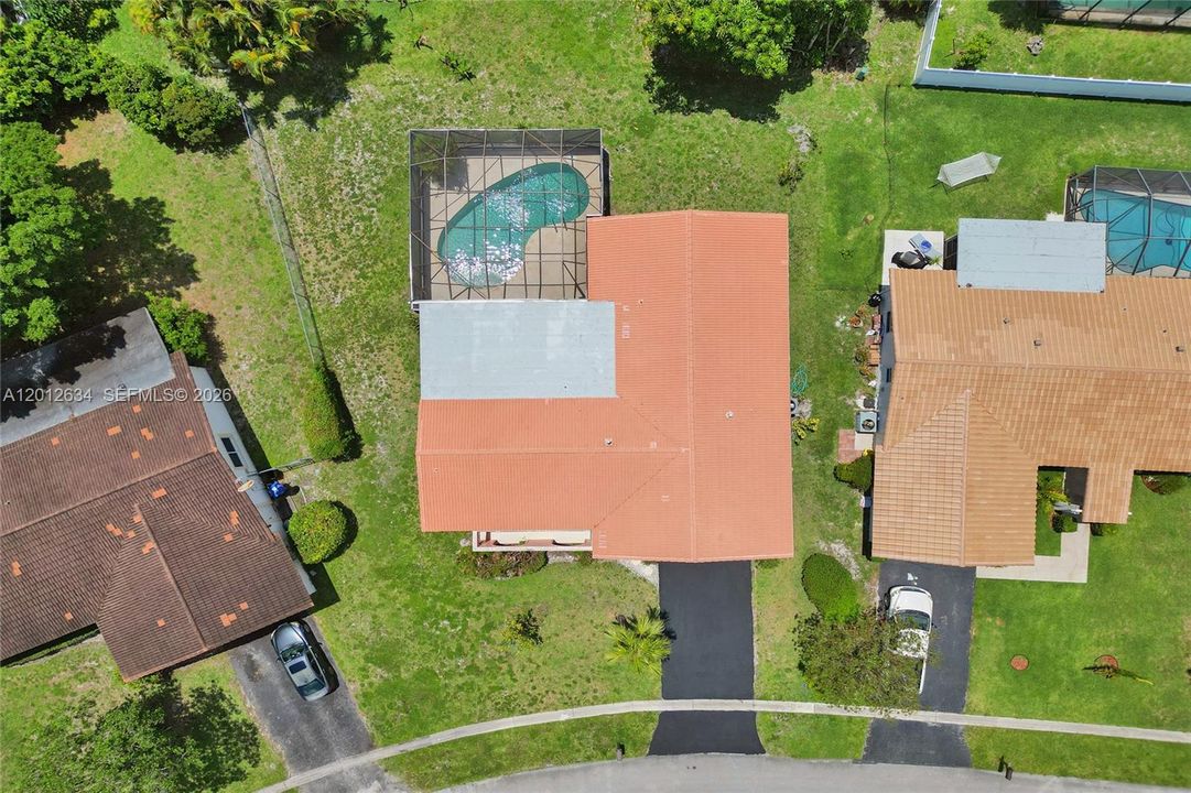 En Venta: $598,800 (4 camas, 2 baños, 1740 Pies cuadrados)