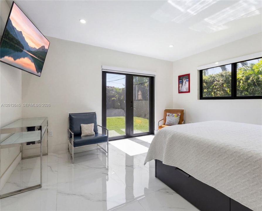 En Venta: $2,379,000 (4 camas, 2 baños, 1876 Pies cuadrados)