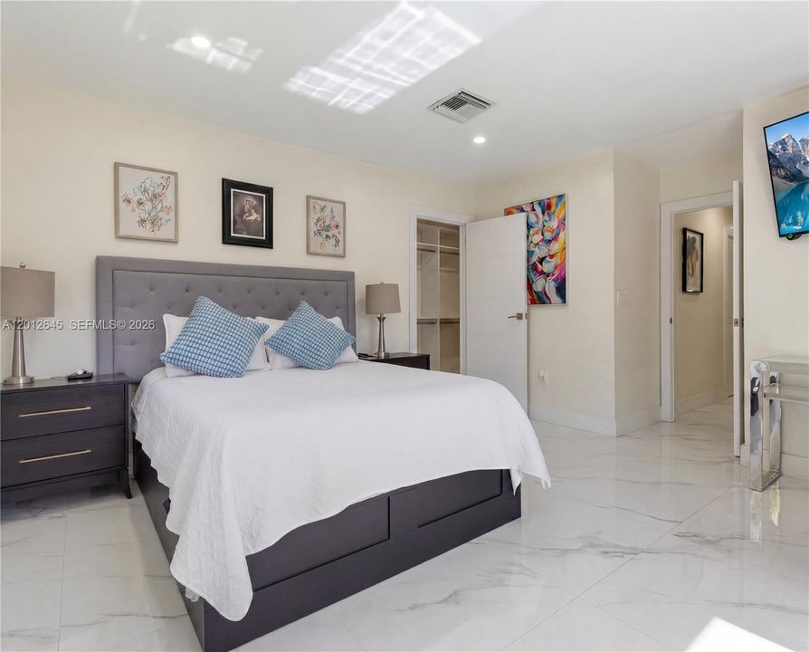 En Venta: $2,379,000 (4 camas, 2 baños, 1876 Pies cuadrados)