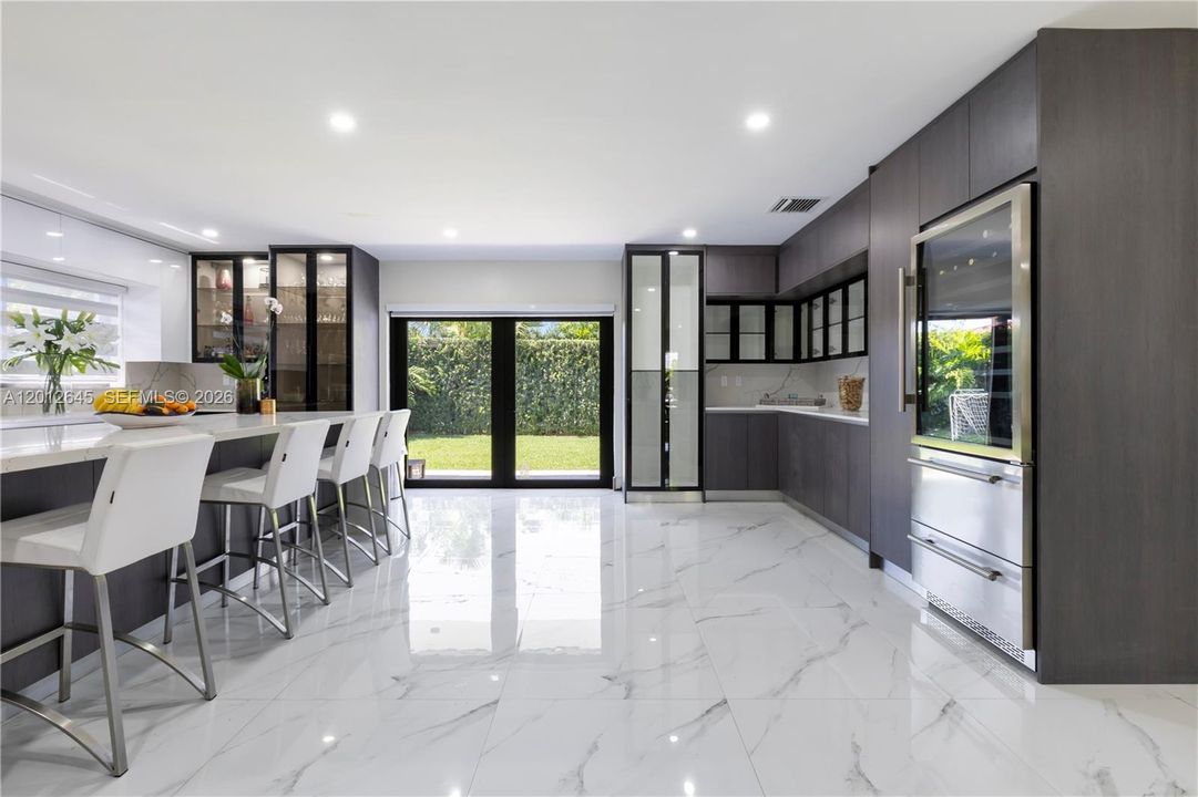 En Venta: $2,379,000 (4 camas, 2 baños, 1876 Pies cuadrados)