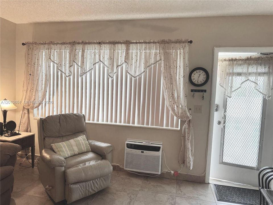 En Venta: $119,999 (1 camas, 1 baños, 785 Pies cuadrados)