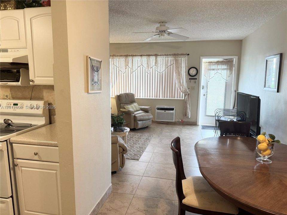 En Venta: $119,999 (1 camas, 1 baños, 785 Pies cuadrados)