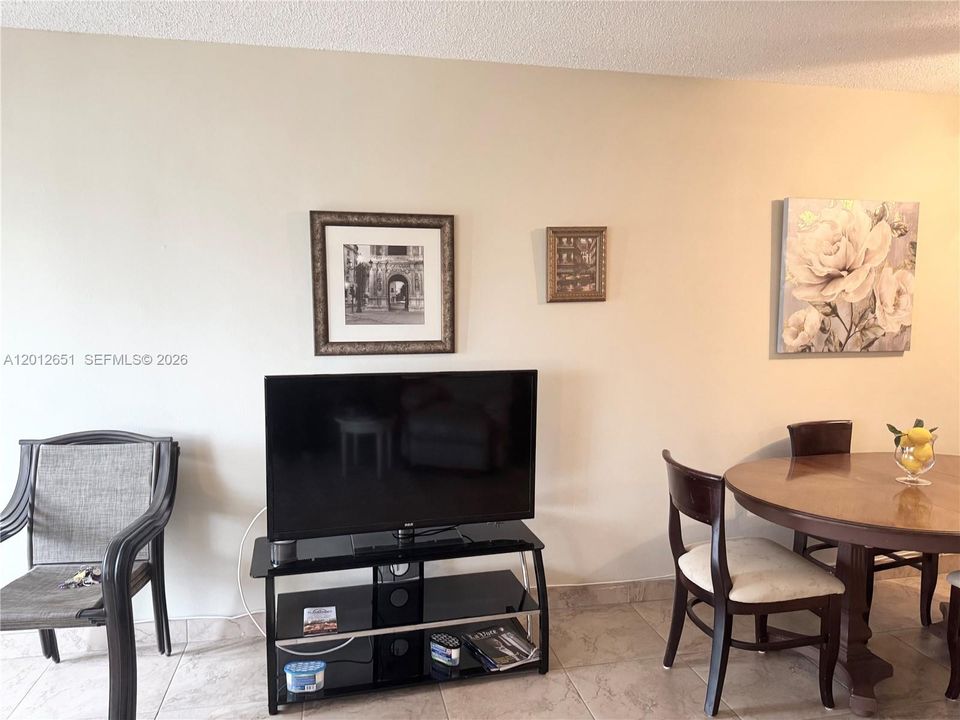 En Venta: $119,999 (1 camas, 1 baños, 785 Pies cuadrados)