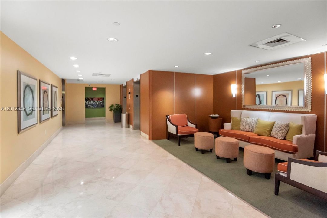 For Sale: $420,000 (2 beds, 2 baths, 1168 Square Feet)