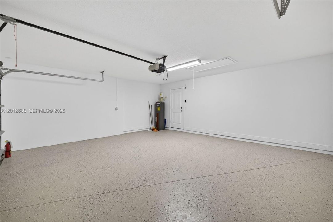 For Sale: $499,999 (3 beds, 2 baths, 1888 Square Feet)