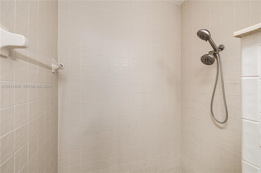 В аренду: $3,685 (2 спален, 2 ванн, 1058 Квадратных фут)
